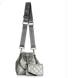 LINDSEY IRON PUFFER BUCKET BAG